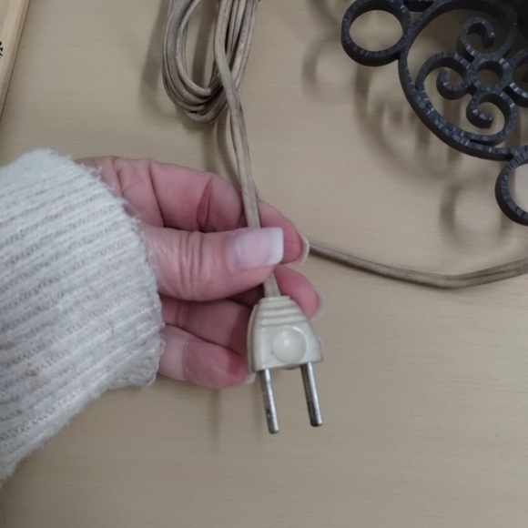 1950s Vintage General Electric GE Wall Clock Ornate Scroll Model 2151 Retro MCM - Picture 6 of 11